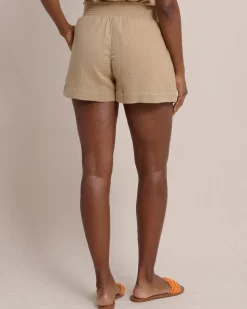 Daphne Short